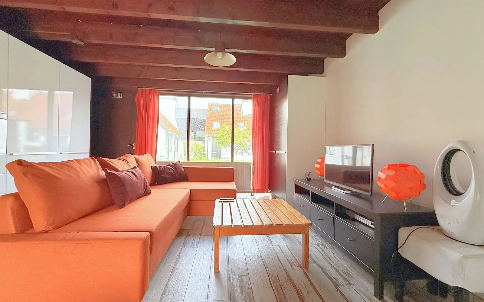 Chic Coastal Duplex with Private Terrace – Nieuwpoort, Sleeps 6